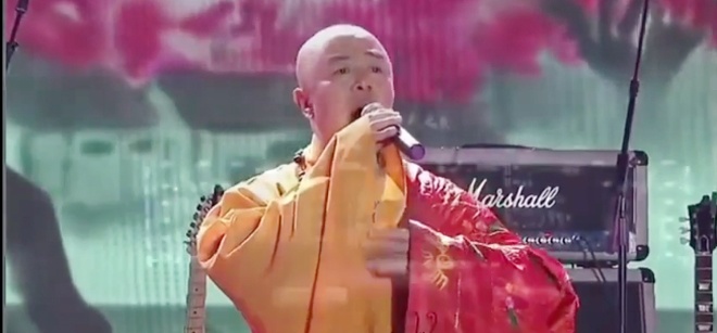 Diện áo cà sa đi hát, sư phụ Đường Tăng bị tố tham tiền, khán giả chán nản thất vọng - 4