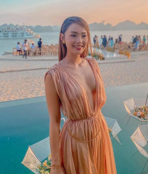 Những pha thời trang ăn cưới chiếm spotlight cô dâu của hội mỹ nhân Việt - 4