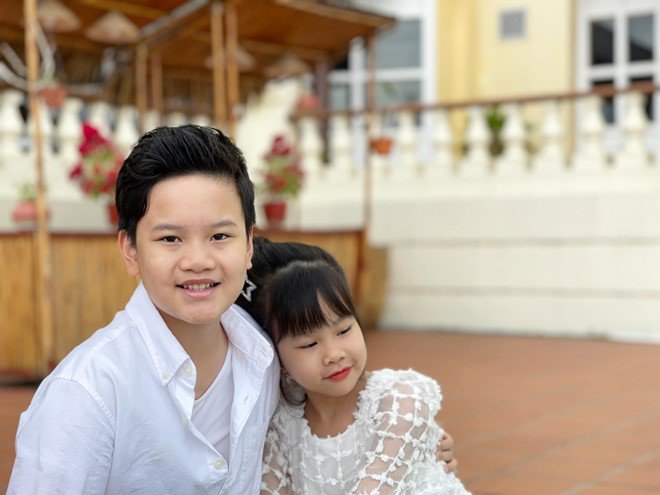 22 năm bên nhau, MC Hồng Phúc và vợ có lễ amp;#34;hấp hônamp;#34; sang chảnh, đầy lãng mạn - 11