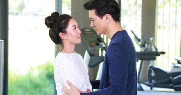 Đi tiệc với chồng tỉnh dậy trong khách sạn, chẳng thấy anh đâu chỉ có xấp tiền trên gối - 3