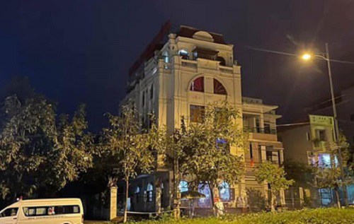 Một nhân viên khách sạn ở Yên Bái dương tính với SARS-CoV-2 liên quan đến đoàn chuyên gia Ấn Độ - 1