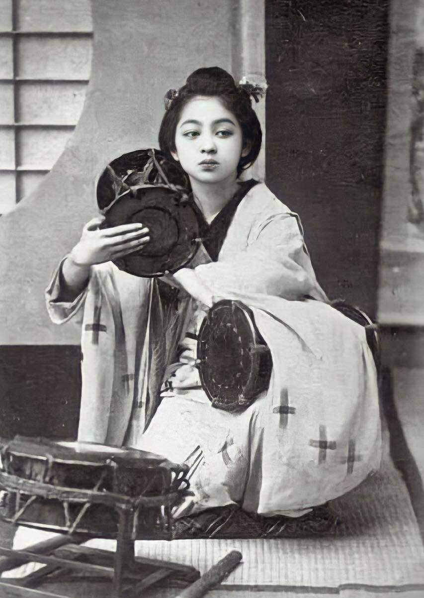 Ngỡ ngàng dung nhan amp;#34;chim sa cá lặnamp;#34; của loạt phi tần và mỹ nhân Nhật Bản thế kỷ 19 - 10