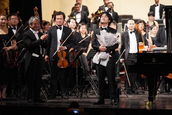 3 cậu con trai tài năng, điển trai amp;#34;vượt bốamp;#34; của Quốc Trung, Bằng Kiều, Trọng Tấn - 4