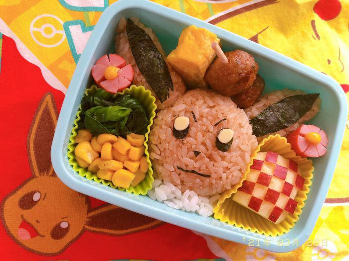 Mẹ đảm làm cơm bento cho con đi học, hội chị em đứng ngồi không yên vì kém cạnh - 6