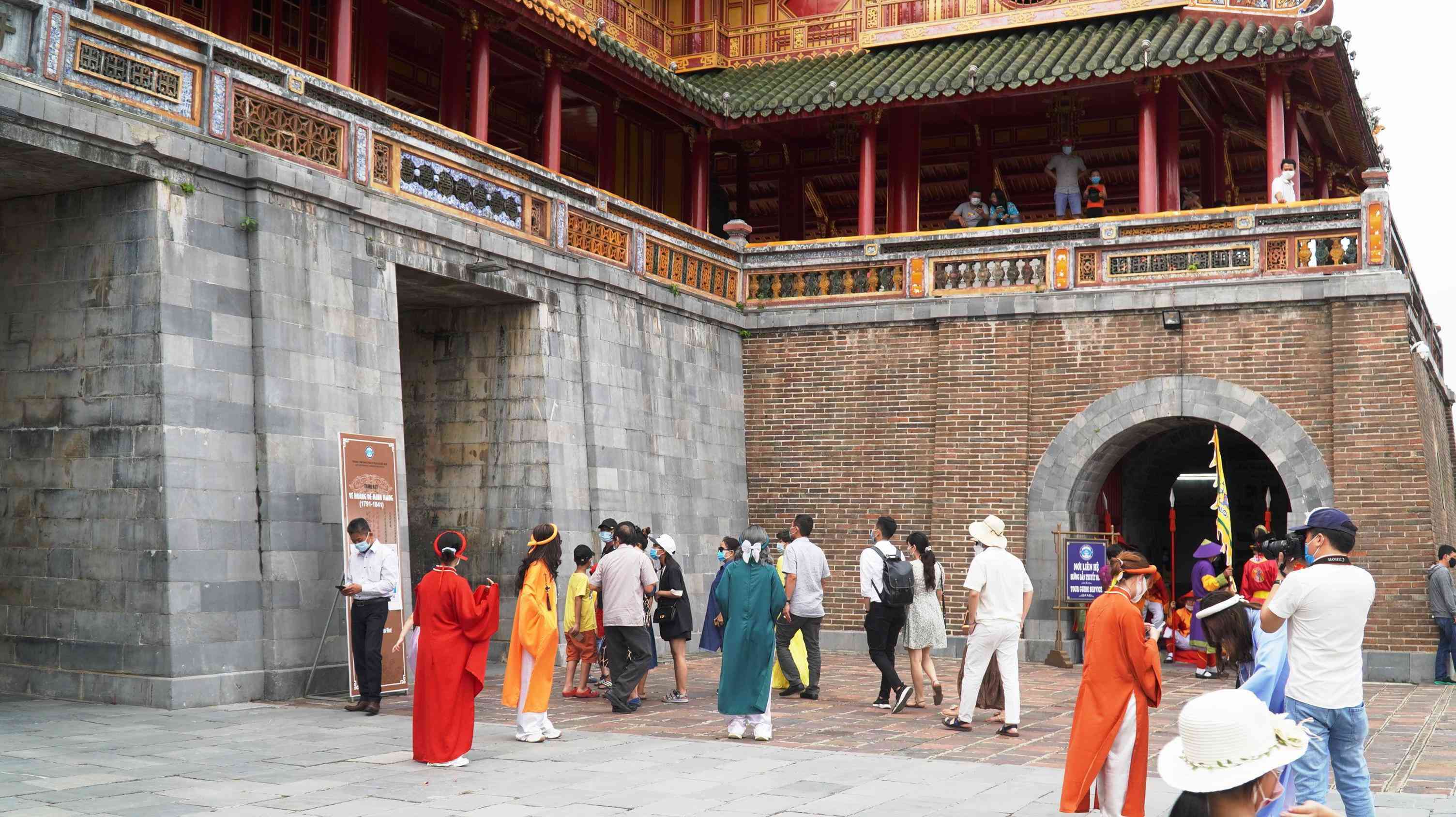 Bất chấp COVID-19, hàng nghìn người đi du lịch, nhìn cảnh biển Vũng Tàu mà choáng váng - 20