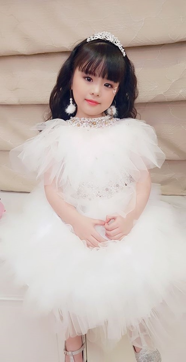 Cặp chị em hờ Hương Vị Tình Thân: Cô cả từng bị amp;#34;ném đáamp;#34; vì hình tượng quá xấc láo - 15