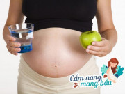 Bà bầu - 3 việc mẹ bầu thường xuyên làm khi mang thai dễ "gây hại" cho chất lượng nước ối