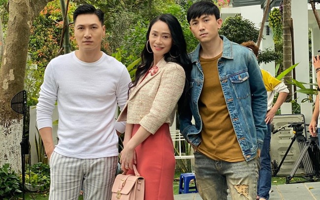 “Cô vợ bị cắm sừng” Đừng Bắt Em Phải Quên trở lại: U50 vẫn trẻ, điệu đà và nông nổi - 3