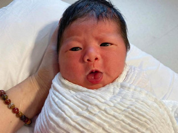 Bà xã “Quý Ròm” đăng hình con lên mạng liền được khuyên đi bác sĩ kiểm tra gấp