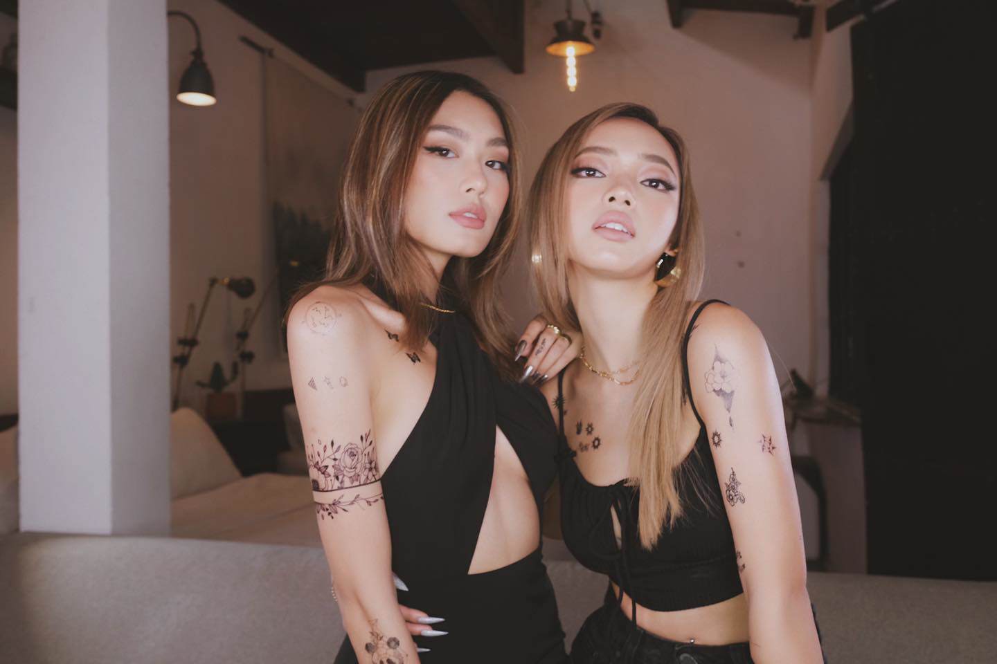 Châu Bùi bị Top 100 gương mặt đẹp nhất thế giới rủ hoá amp;#34;gái hưamp;#34; chỉ qua vài đường cọ - 9