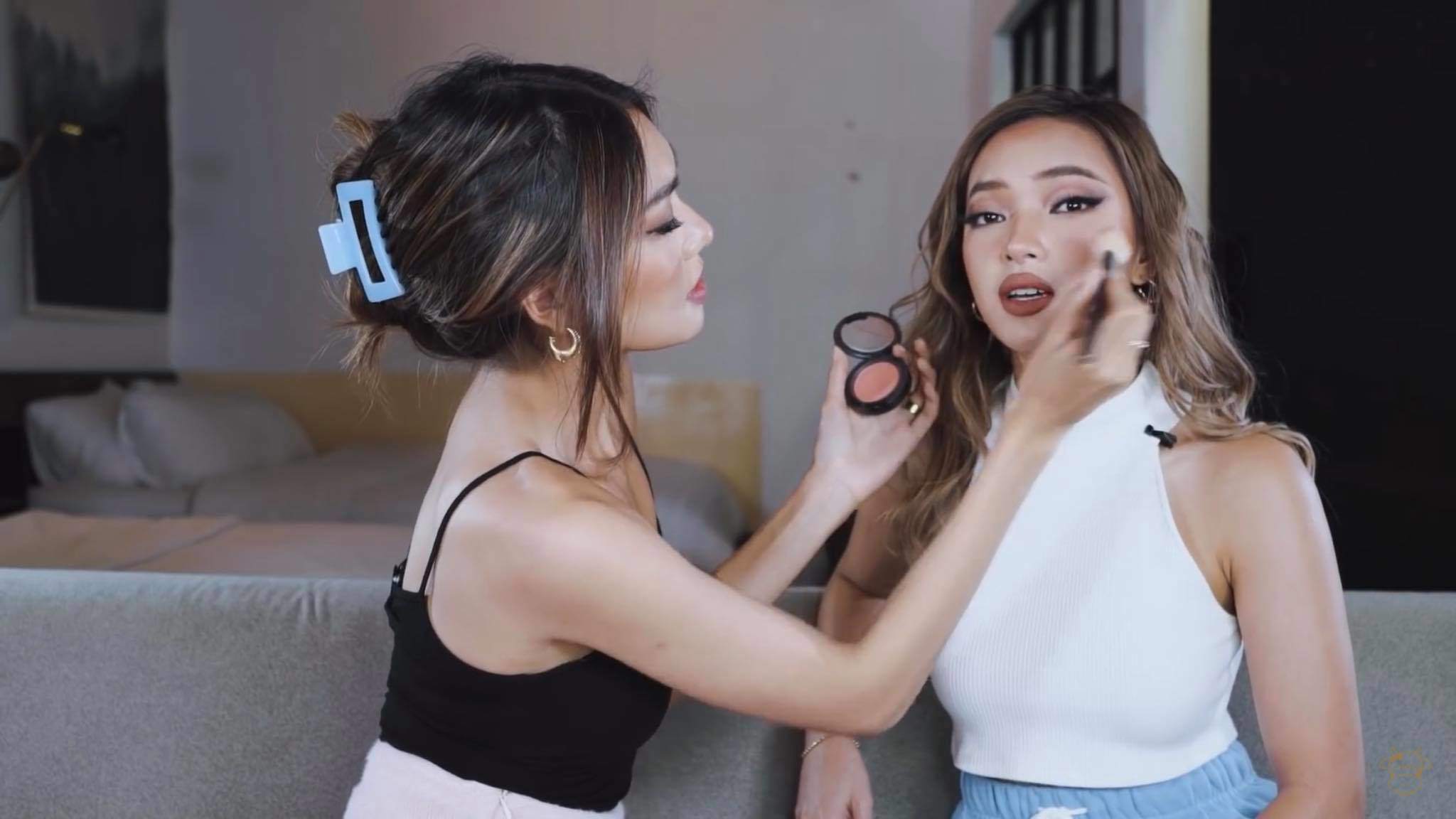 Châu Bùi bị Top 100 gương mặt đẹp nhất thế giới rủ hoá amp;#34;gái hưamp;#34; chỉ qua vài đường cọ - 8