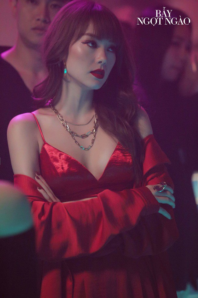 Phim lại hoãn chiếu: Quốc Trường may vest 3 lần chưa được mặc - 3