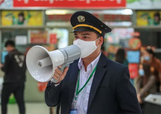 COVID-19 ngày 5/5: Hà Nội hỏa tốc khuyến cáo người dân không ra khỏi nhà khi không cần thiết - 1