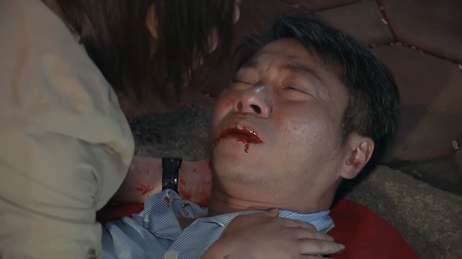 NSND Công Lý gặp 2 cảnh phim tai nạn cùng 1 buổi tối, vợ bày tỏ amp;#34;thương lắmamp;#34; - 2