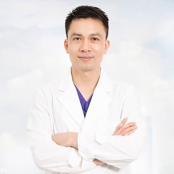 Phương Trinh Jolie tự tay tiêm thon mặt mà dân mạng phải choáng theo - 16