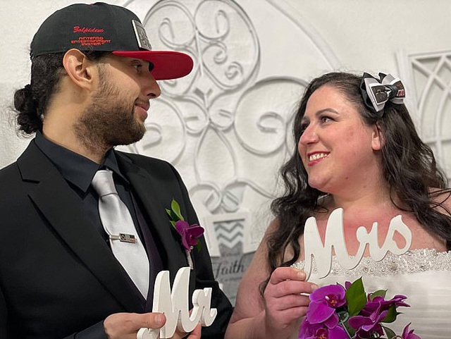 Chú rể giở trò đồi bại với người khác ngay trong ngày cưới, cô dâu tuyên bố bất ngờ - 2