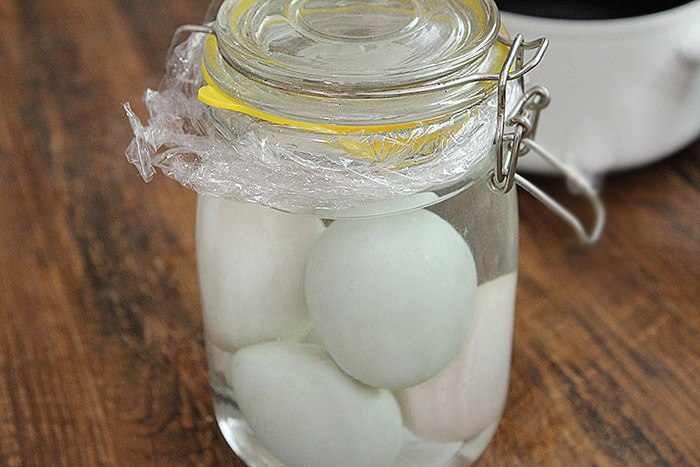 Làm trứng vịt muối, thêm một bước ngâm này, trứng vừa ngon lại thơm nức - 6