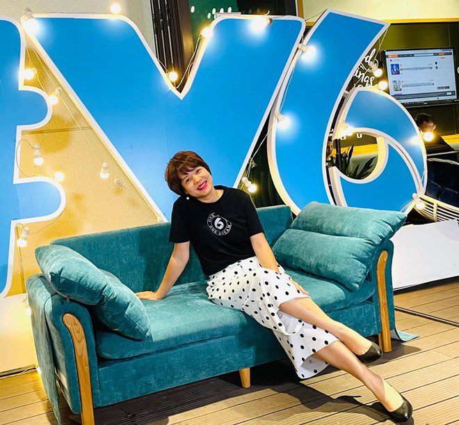 MC Diễm Quỳnh bất chấp gian nan sinh con ở tuổi U50, amp;#34;công chúa nhỏamp;#34; giờ xinh xắn, nụ cười tỏa nắng - 2