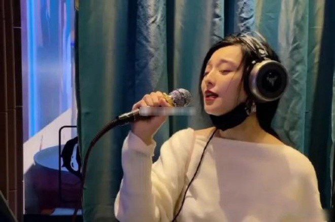 Ngôi sao 24/7: Chất như Trần Nghiên Hy, hồi đáp chuyện Triệu Lệ Dĩnh ly hôn chồng bị réo tên - 9