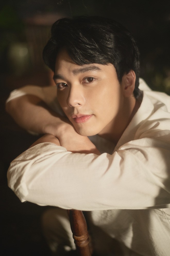 Thiều Bảo Trâm lộ rõ sự amp;#34;mê traiamp;#34; trong sản phẩm âm nhạc mới - 2