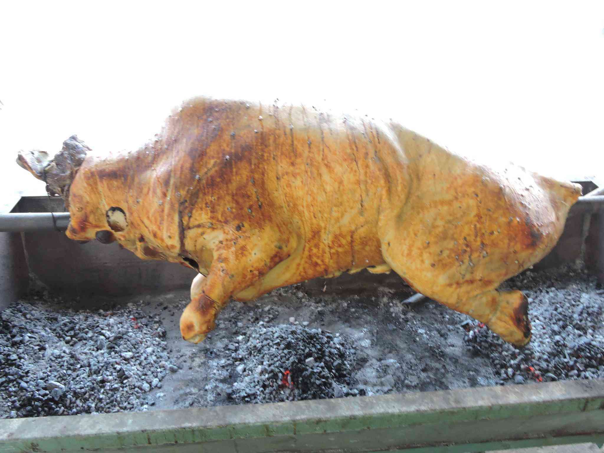 Đặc sản bê thui xứ Quảng khách lũ lượt kéo đến ăn nhờ hương vị rất riêng - 2