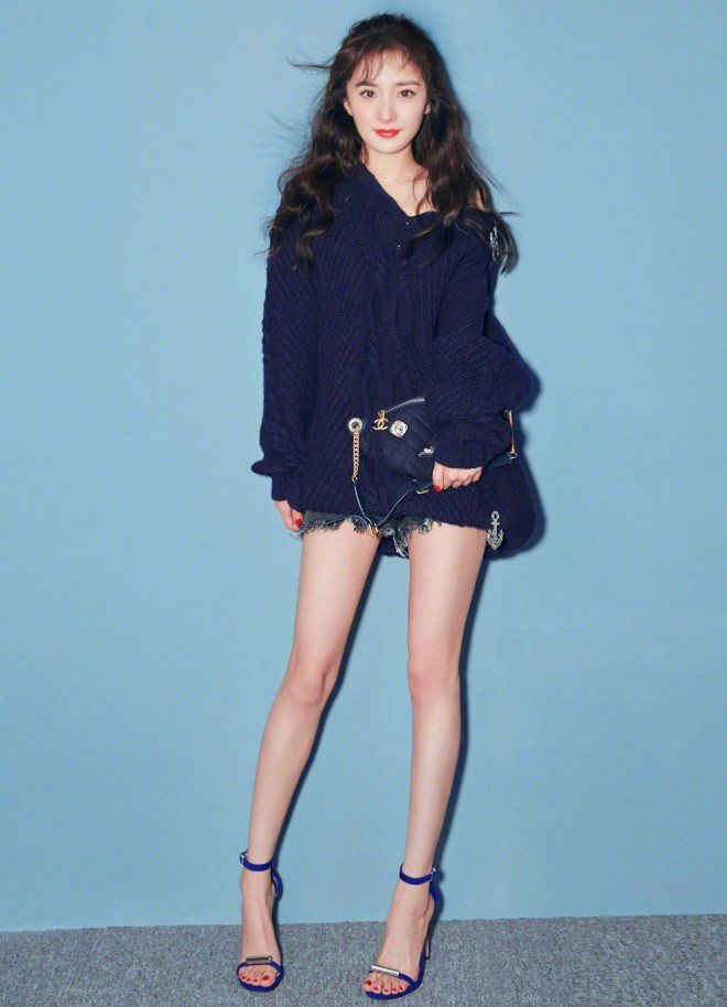 Ngôi sao 24/7: Từ Ấn Độ, amp;#34;Cô Dâu 8 Tuổiamp;#34; tiết lộ ông đã mất, bố và bà nhiễm bệnh - 10