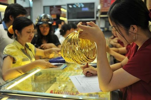 Tin tức 24h: Chính thức ly hôn, bà Lê Hoàng Diệp Thảo được chia số tiền amp;#34;khủngamp;#34; - 4