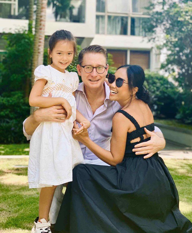 Đoan Trang từng bật khóc trong mâm cơm vì bố mẹ ép lấy chồng - 8