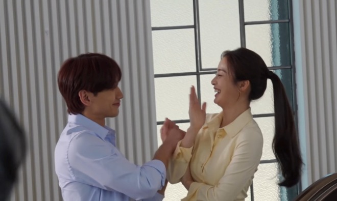 Hài hước như Bi Rain: Lấy Kim Tae Hee được 4 năm vẫn trêu chọc gọi vợ là amp;#34;chịamp;#34; - 4