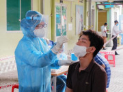 Sức khỏe - Hà Nội có thêm 6 ca dương tính với SARS-CoV-2 trong cộng đồng ở 5 quận, huyện khác nhau