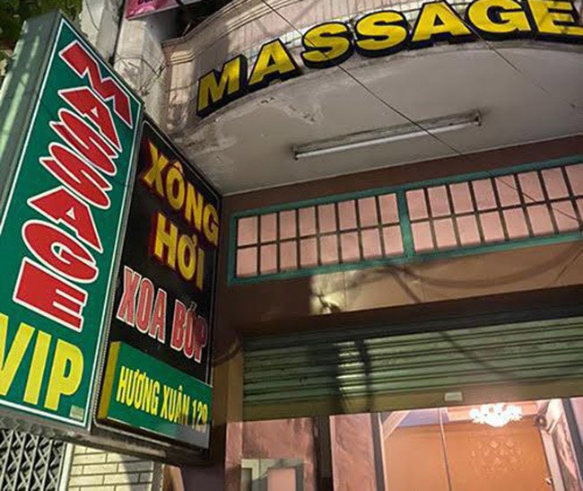 Tin tức 24h: Tình tiết bất ngờ vụ mẹ ôm xác con 7 tuổi nằm trên đường ray tự tử - 3