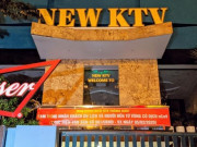 Tin tức - Hoa mắt với lịch trình nữ tiếp viên karaoke: Đi làm răng, làm móng và đến quán xăm hình