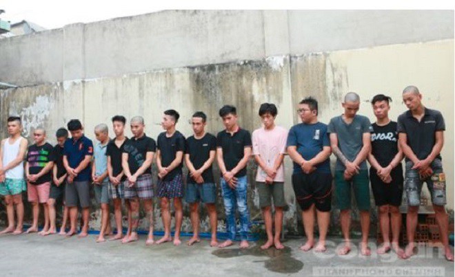 100 amp;#34;quái xếamp;#34; đua xe trên QL22 mừng sinh nhật bạn: amp;#34;Em hối hận rồi!amp;#34; - 2