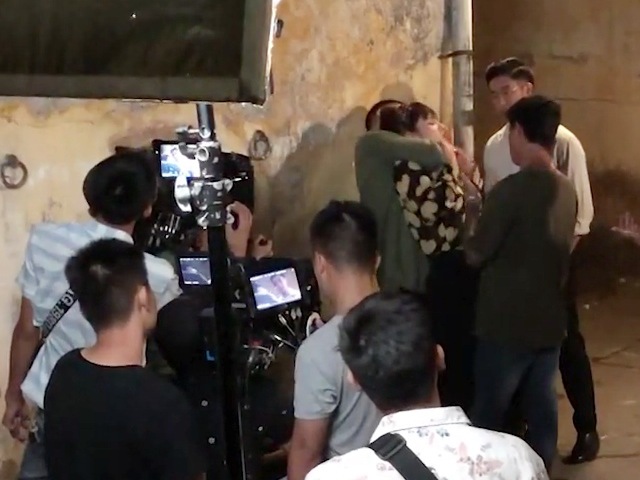 Hậu trường Hướng Dương Ngược Nắng hé lộ quá khứ ít ai biết về Diễm Loan và Quân bass