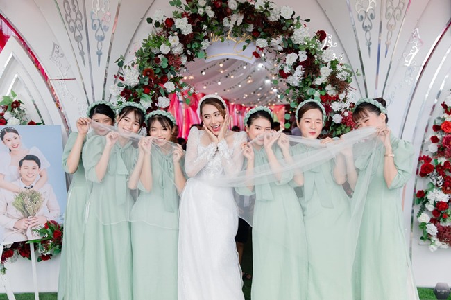 Nữ diễn viên cưới amp;#34;chạy dịchamp;#34;: May mà kịp tổ chức xong ở quê, tiệc Sài Gòn đành hoãn thôi! - 4