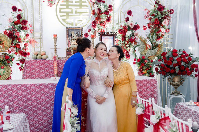 Nữ diễn viên cưới amp;#34;chạy dịchamp;#34;: May mà kịp tổ chức xong ở quê, tiệc Sài Gòn đành hoãn thôi! - 3