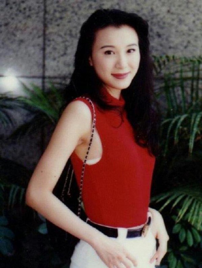 3 đệ nhất mỹ nhân Cbiz: Người lấy đại gia, người amp;#34;giật chồngamp;#34; riêng Tiêu Tường khổ vì đàn ông - 11