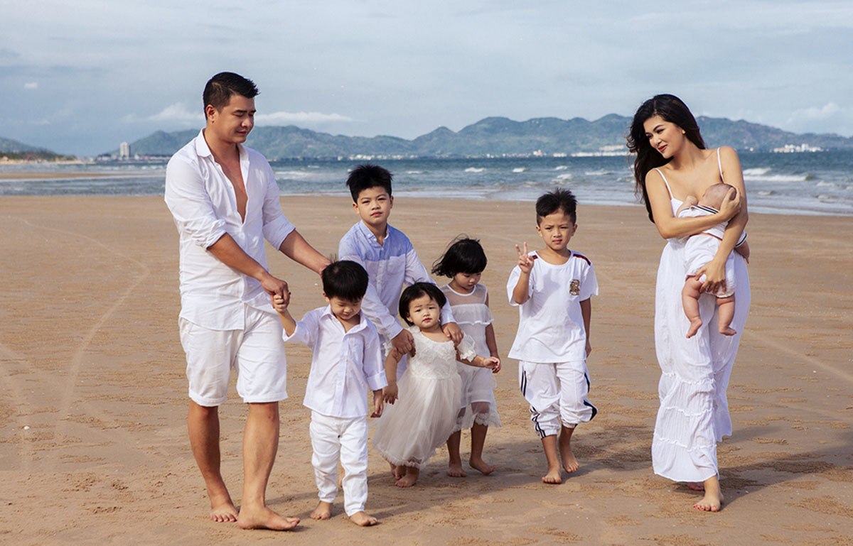 Thái độ khác nhau của mỹ nhân Việt khi bị người lạ gọi là amp;#34;máy đẻamp;#34; - 6