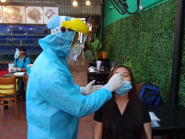 COVID-19 12/5: 2 F1 vô tư ở nhà, khi xét nghiệm mới phát hiện dương tính