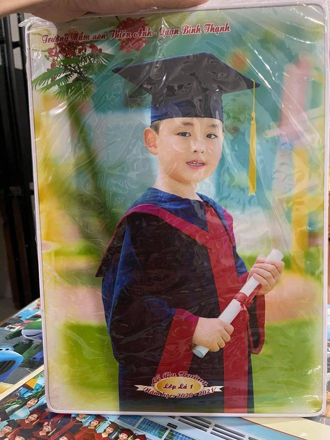 Biến cố với Diễm Hương: Hoa hậu bữa ăn 20 triệu rơi vào vực thẳm, định làm shipper nuôi con - 11