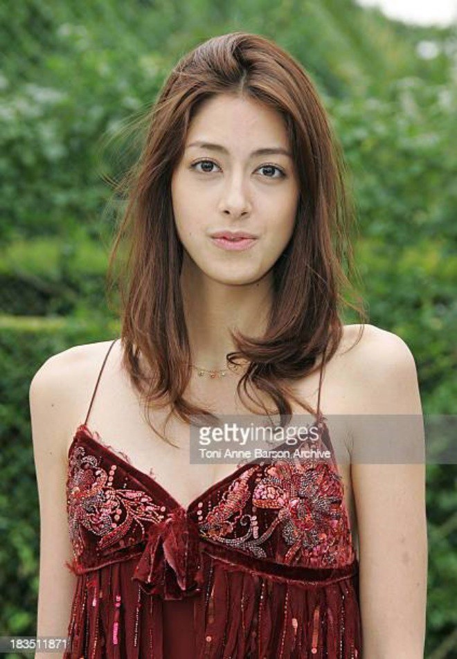 Bông hồng lai Jbiz: amp;#34;Yêu nhầmamp;#34; người có vợ, cuối cùng lấy chồng là nhà sư, cưới chạy bầu - 9