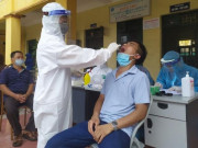 Sức khỏe - Hà Nội có 4 trường hợp dương tính với SARS-CoV-2, trong đó có F1 của nữ cán bộ tư pháp