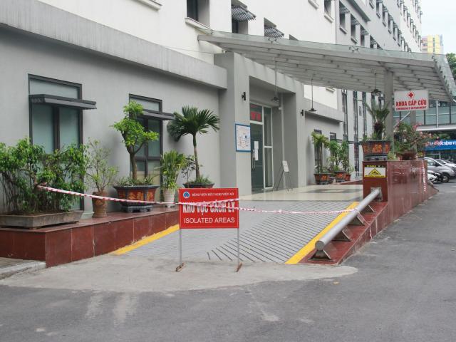 COVID-19 ngày 13/5: Hà Nội có 2 trường hợp F1 của giám đốc Hacinco dương tính với SARS-CoV-2