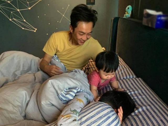 Đàm Thu Trang đăng cảnh tượng Cường Đôla trên giường: Ngủ cùng Subeo thì bị Suchin phá