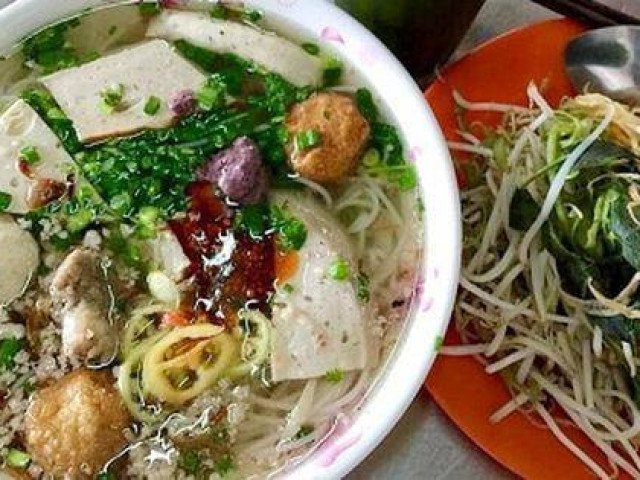 Quán bún mọc hơn 40 năm ngày bán 600 bát hút khách nhờ đâu?