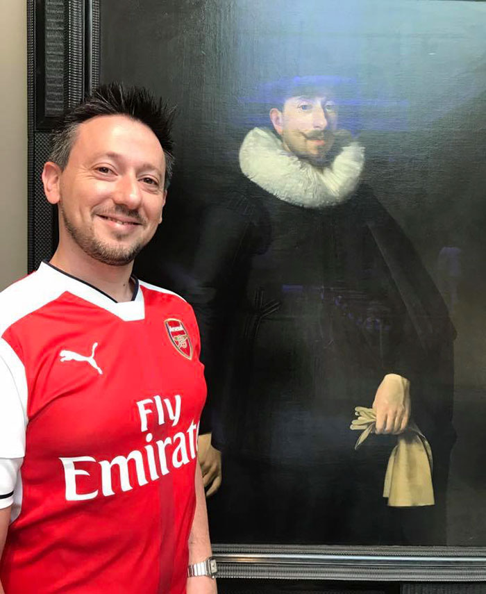 Chùm ảnh độc đáo: 21 người này đã tìm thấy “anh em thất lạc” của mình bên trong bảo tàng - 21