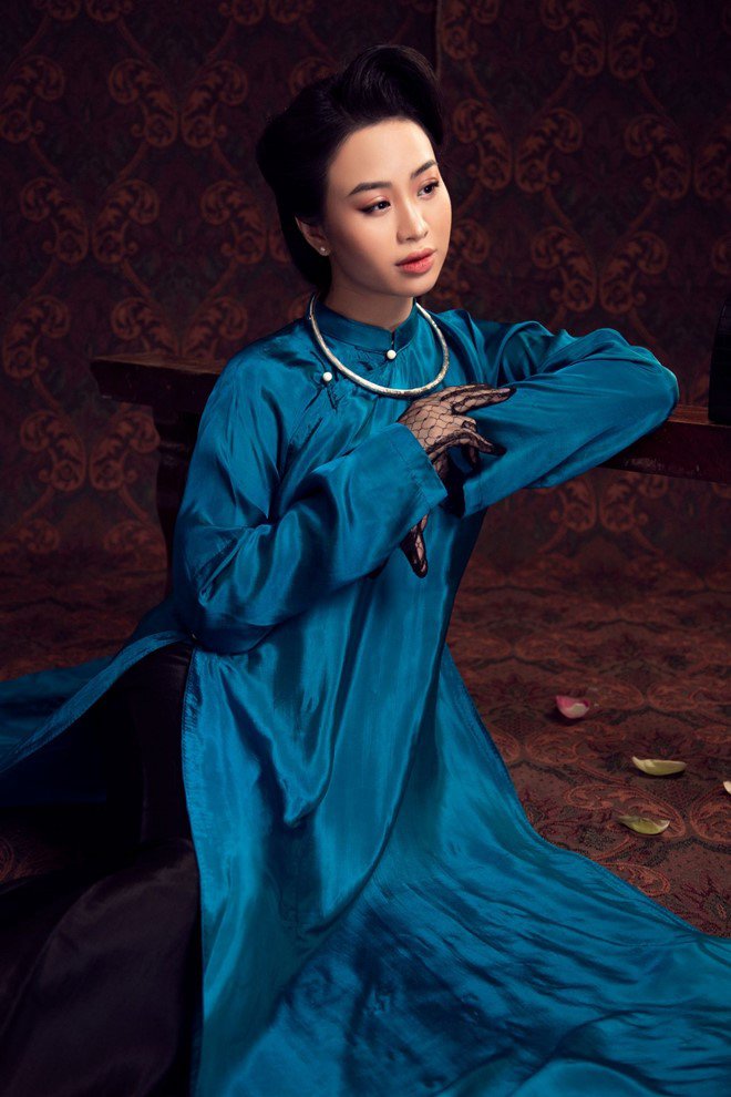 amp;#34;Nàng thơ Hà thànhamp;#34; Dương Huệ đẹp nao lòng, tung album với loạt bài hát toàn chữ amp;#34;Yêuamp;#34; - 12