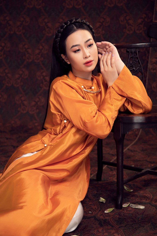 amp;#34;Nàng thơ Hà thànhamp;#34; Dương Huệ đẹp nao lòng, tung album với loạt bài hát toàn chữ amp;#34;Yêuamp;#34; - 2