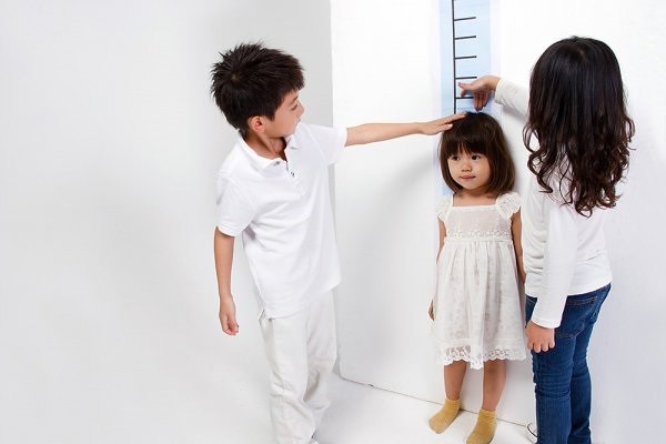 4 sai lầm của cha mẹ khiến con ăn bao nhiêu vẫn thấp còi, thậm chí còn hại nội tạng - 2