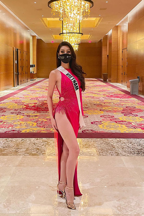 Ý nghĩa đằng sau 3 mẫu giày được thiết kế riêng cho Khánh Vân tại Miss Universe 2020 - 1